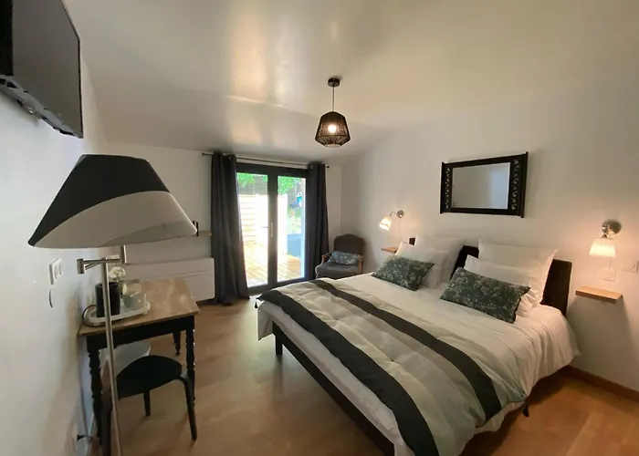 Izeien Azpian Bed and breakfast 3*